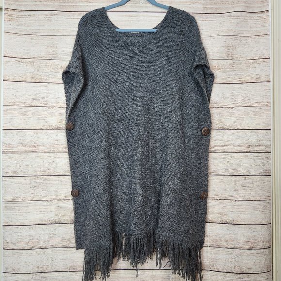 Bayberry Road Fringe Bottom Poncho  Side Buttons Gray Women's One Size - Picture 1 of 12